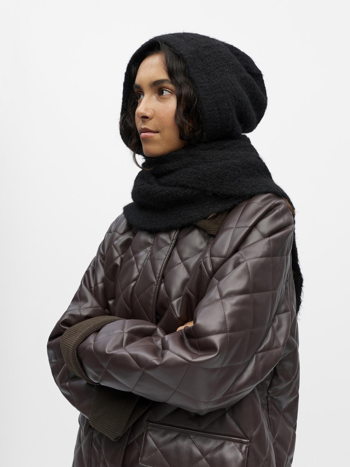 model_shot-front
